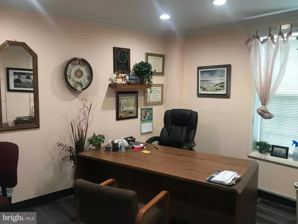 Laurel, MD 20707,8633 CHERRY LN #8633