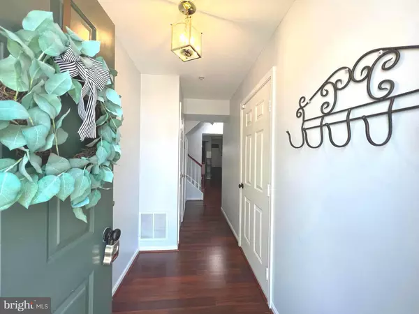 Crofton, MD 21114,995 DANVILLE CT