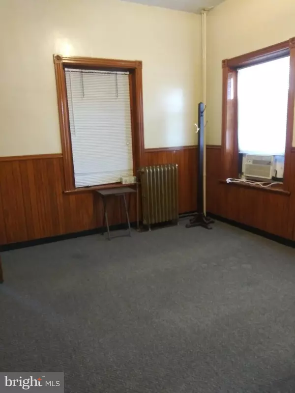 Catasauqua, PA 18032,120 ARCH ST