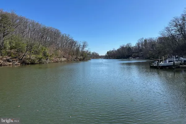 Annapolis, MD 21401,322 HALSEY RD