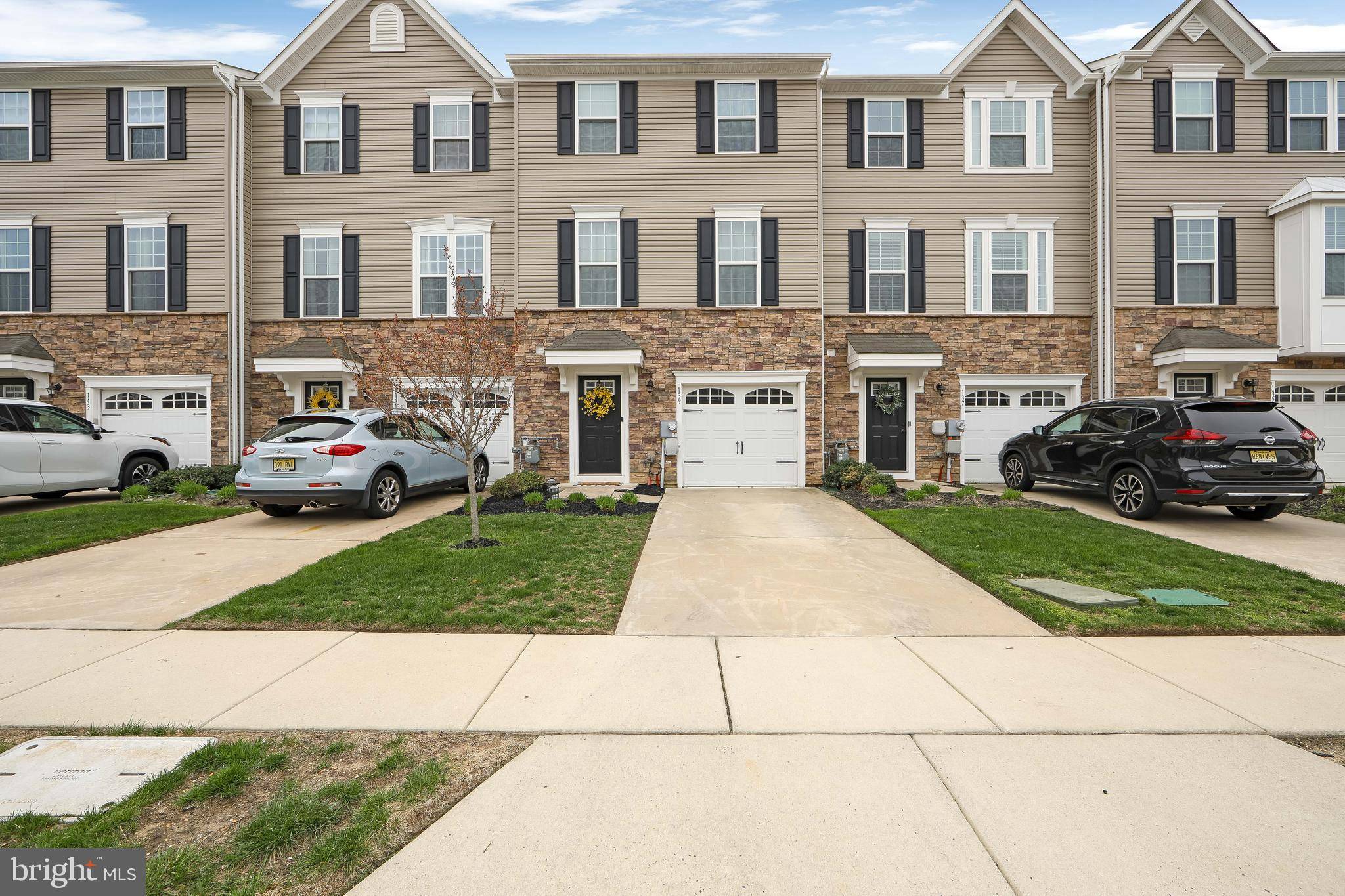 Sewell, NJ 08080,139 MERIDIAN LN