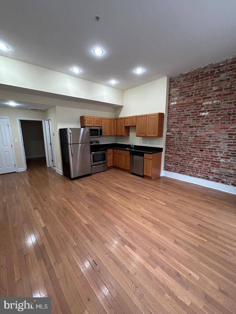 Baltimore, MD 21201,106 EUTAW ST N #3A