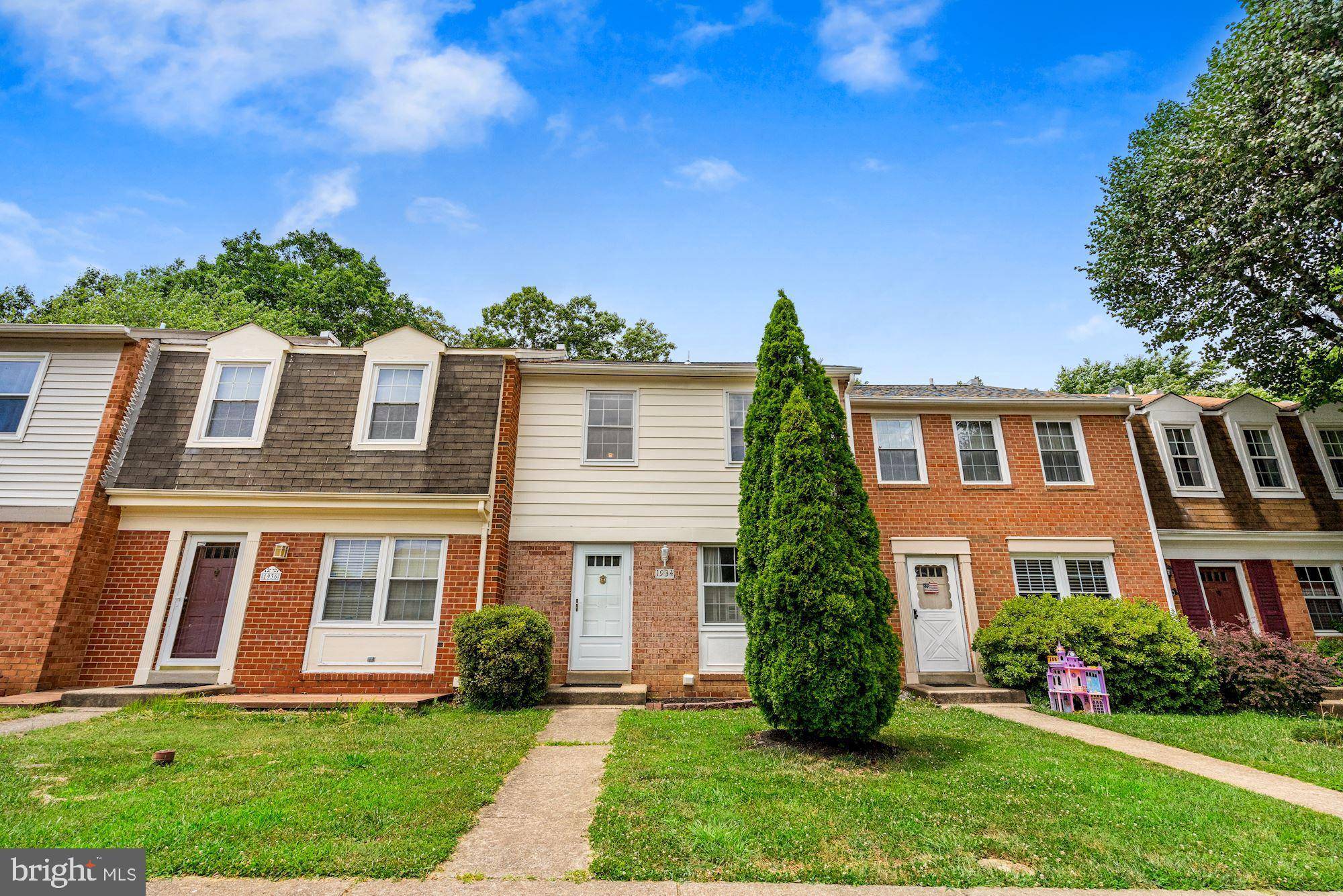 1934 MARINER LN, Woodbridge, VA 22192