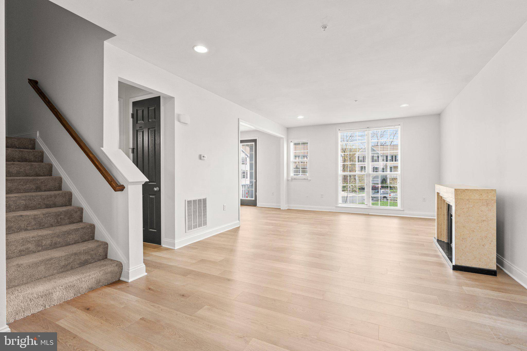 Hummelstown, PA 17036,521 FAWN LN