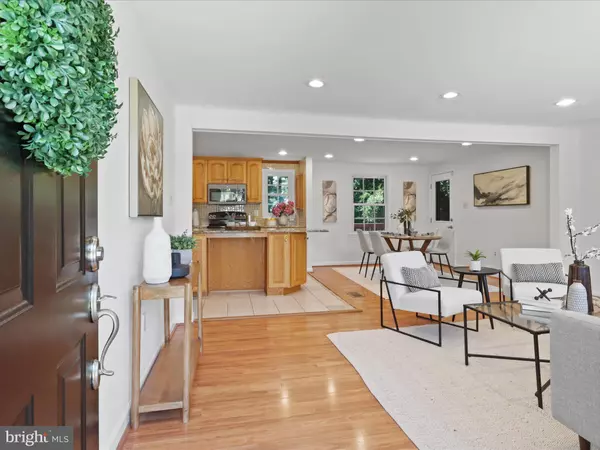 Alexandria, VA 22310,6224 THORNWOOD DR