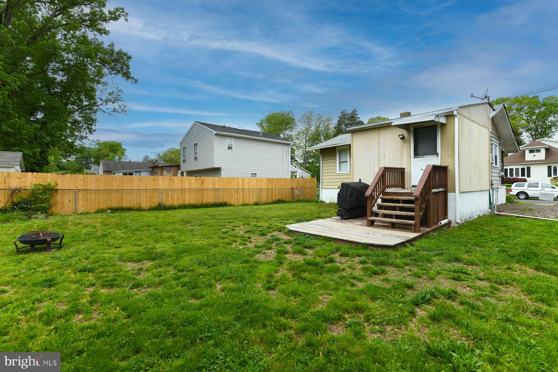 Somerdale, NJ 08083,109 E CRESTWOOD AVE
