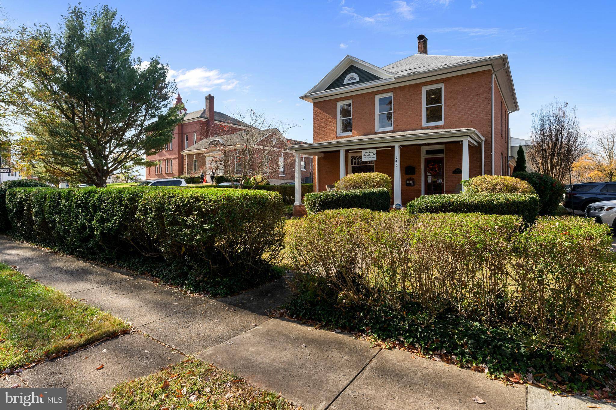 Manassas, VA 20110,9306 GRANT AVE