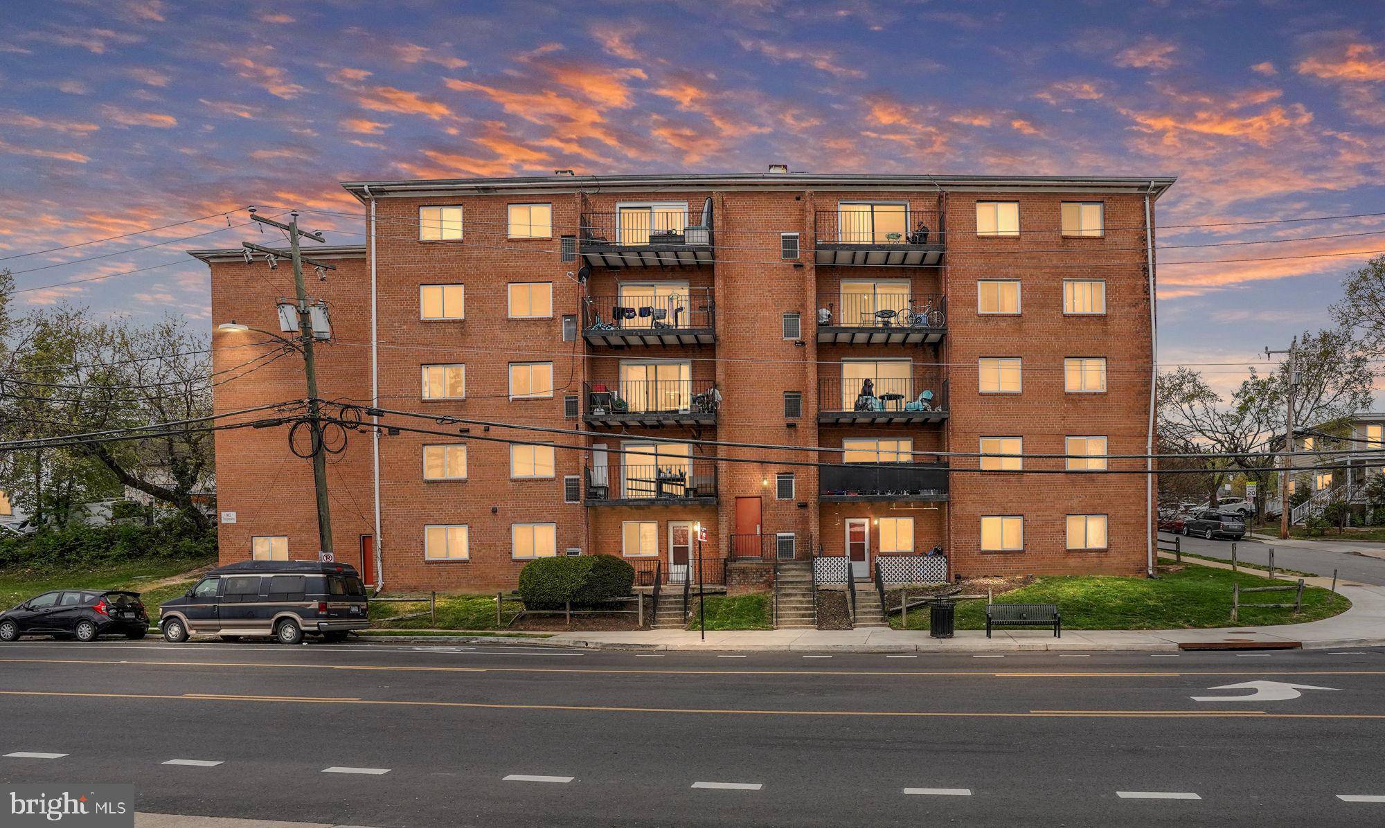 Arlington, VA 22206,3400 25TH ST S #27