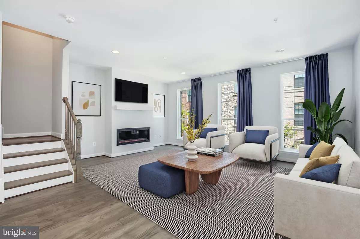 Oxon Hill, MD 20745,620 LEIGH WAY