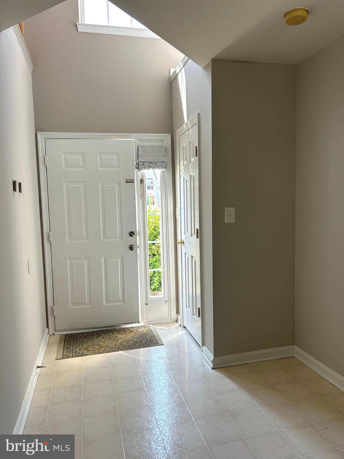 Ashburn, VA 20147,43406 NOTTINGHAM SQ