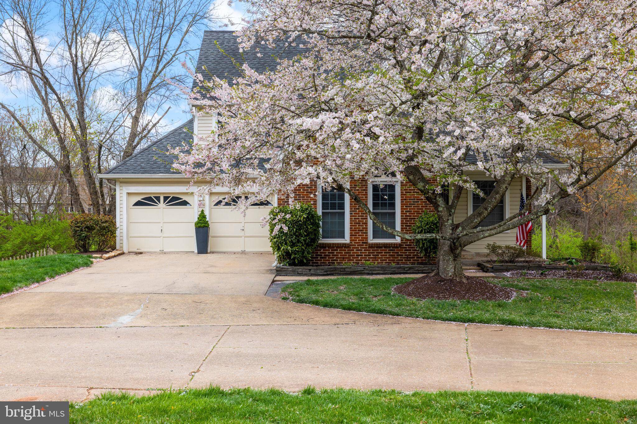 Herndon, VA 20171,3224 KINROSS CIR