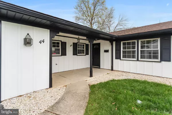 Willingboro, NJ 08046,44 ELDERBERRY LN