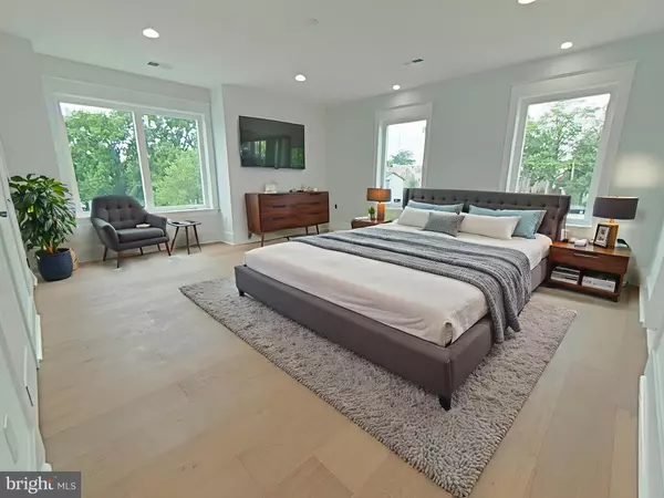 Philadelphia, PA 19128,308 FOUNTAIN ST