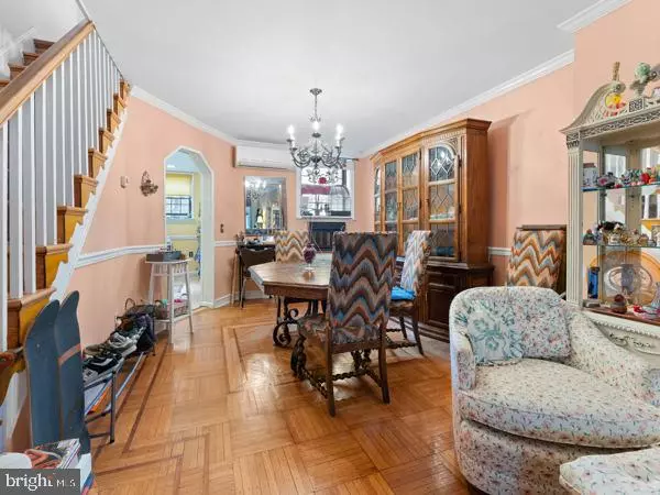 Philadelphia, PA 19148,2833 S 12TH ST