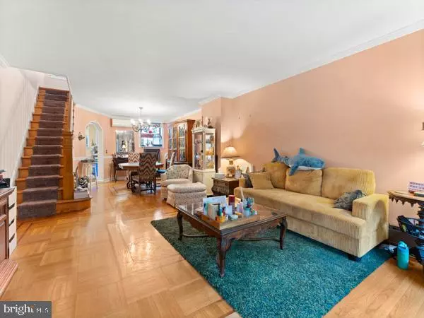 Philadelphia, PA 19148,2833 S 12TH ST