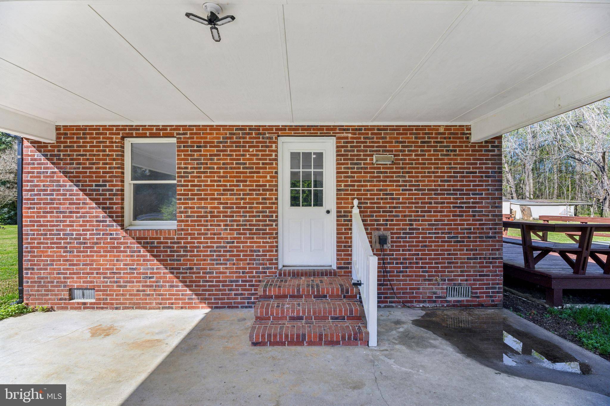 Weems, VA 22576,42 JONES