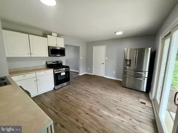 Woodbridge, VA 22193,13733 GRAN DEUR DR