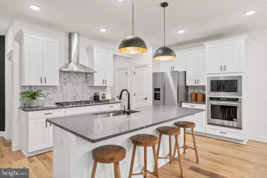 302 MILTON STAMP DR, Glen Mills, PA 19342