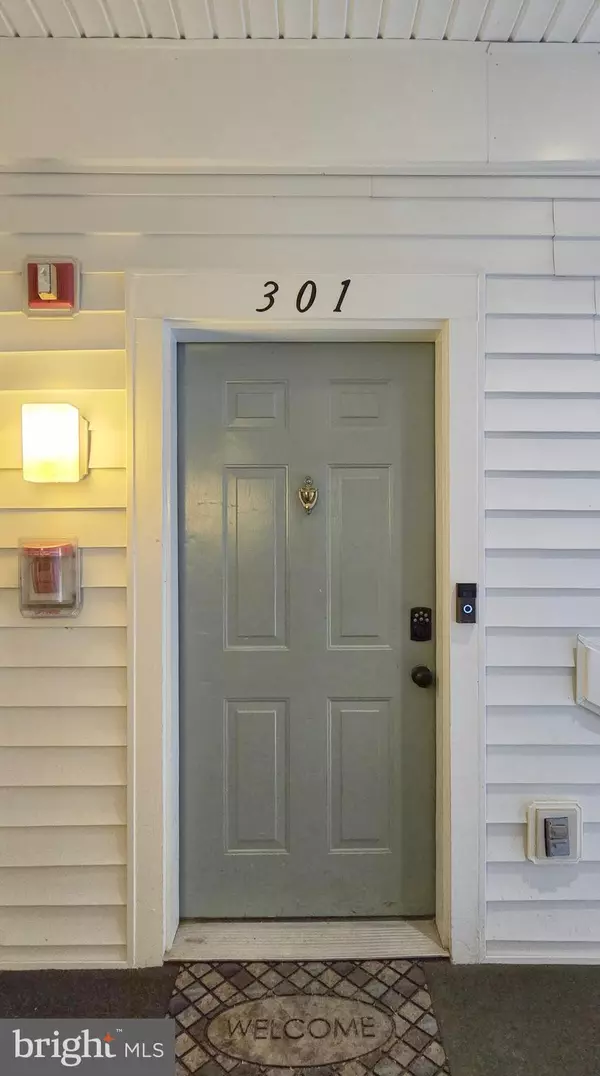 Fairfax, VA 22033,12655 FAIR CREST CT #93-301