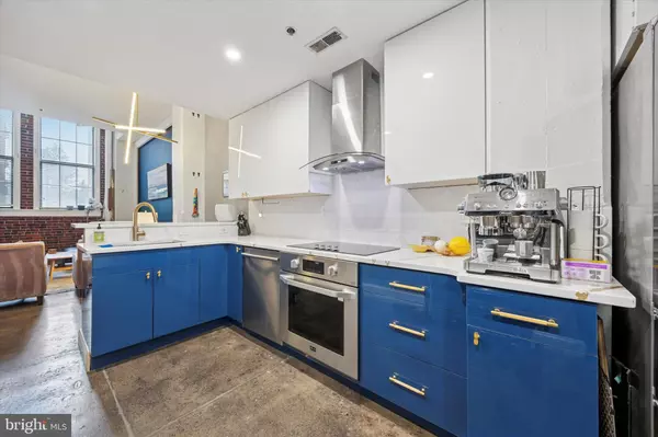 Philadelphia, PA 19106,315 NEW ST #116