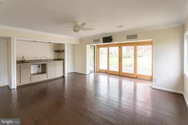 Mclean, VA 22101,1434 KIRBY RD