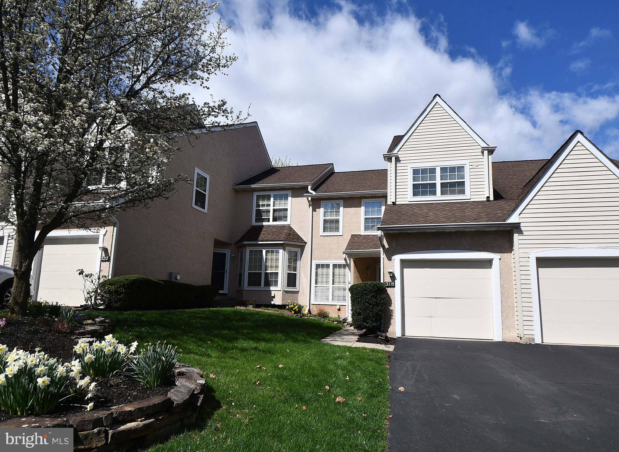 318 COUNTRY CLUB DR, Lansdale, PA 19446