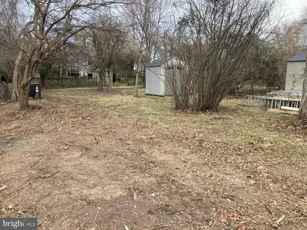 Arlington, VA 22205,1016 N. GEORGE MASON DR