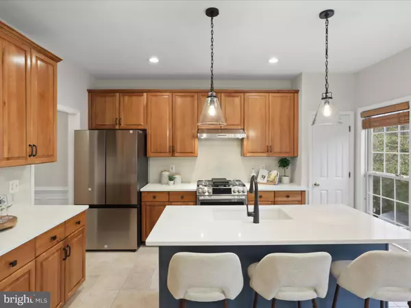 Fairfax, VA 22031,9332 BRANCH SIDE LN