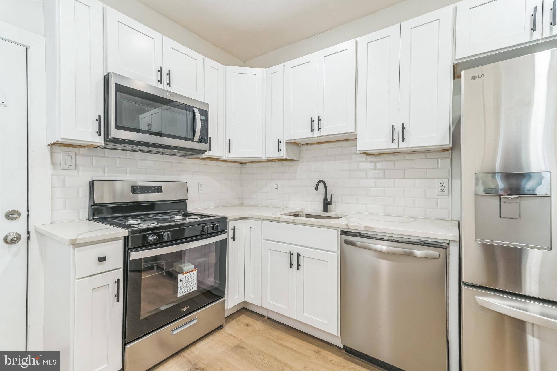 Philadelphia, PA 19104,4254 PENNSGROVE ST