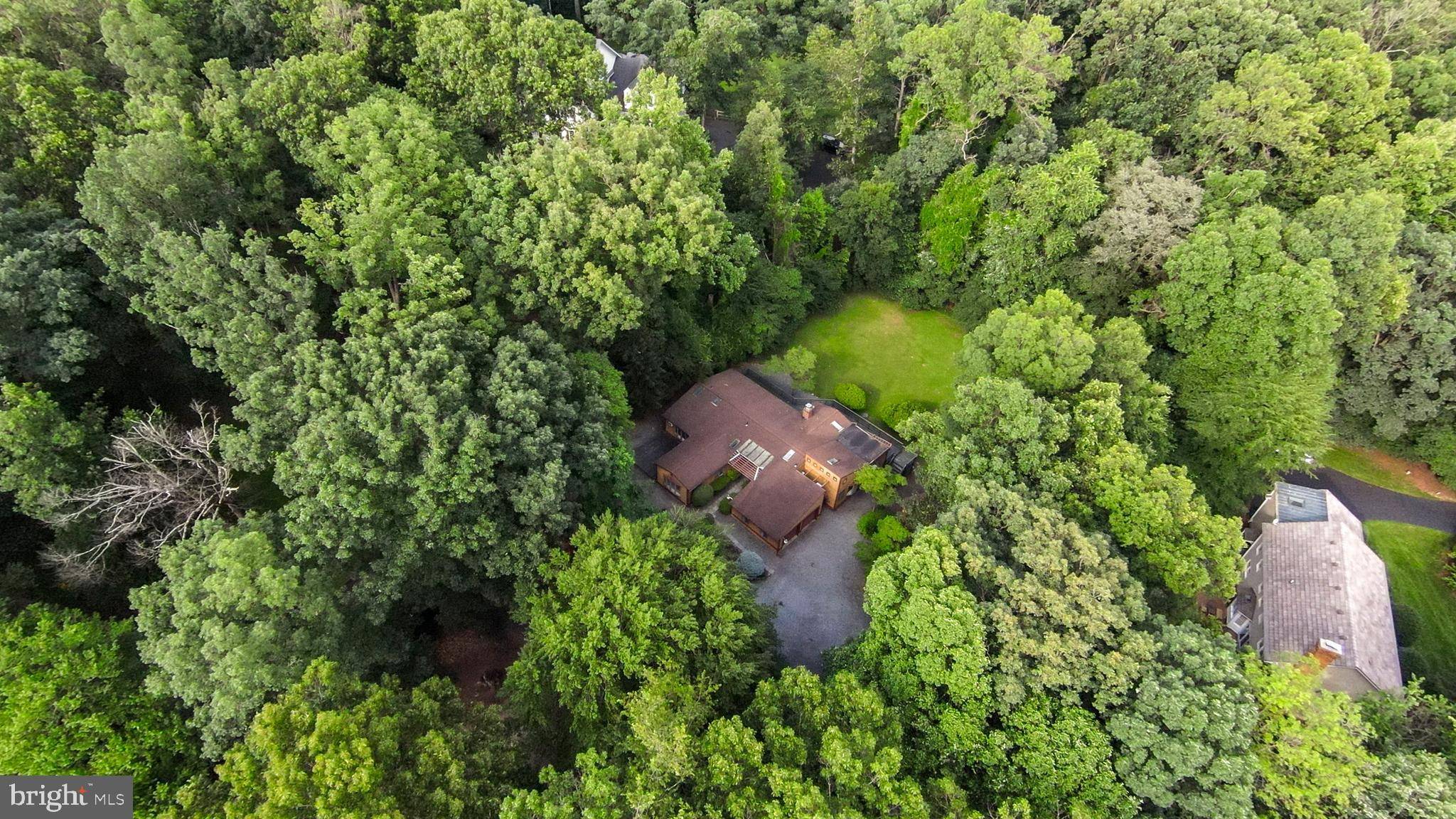Great Falls, VA 22066,341 RIVER BEND RD