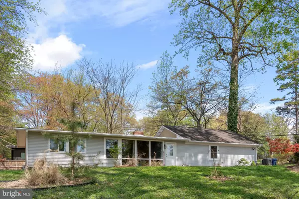 Falls Church, VA 22042,3026 CEDAR HILL RD