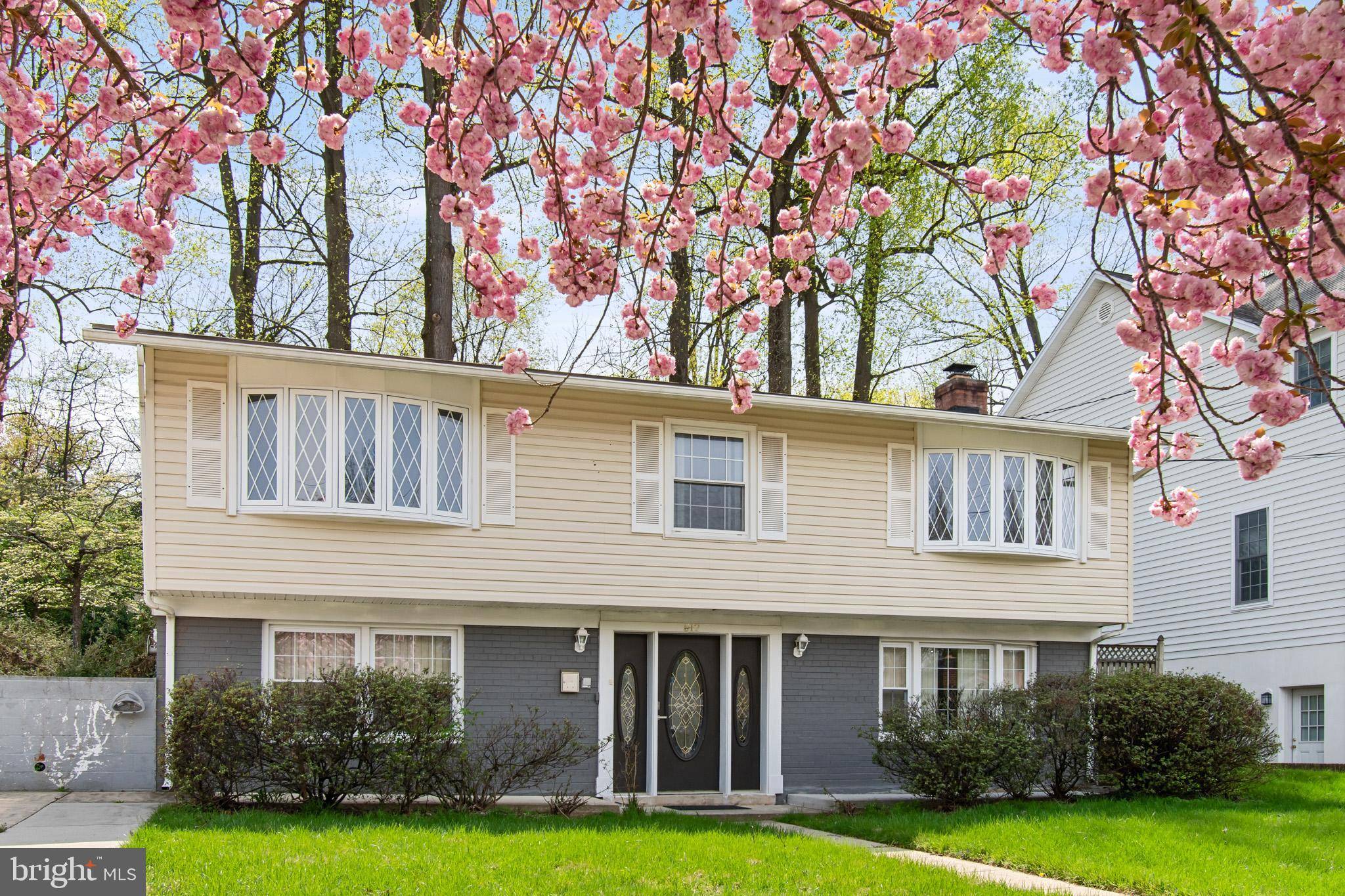 Rockville, MD 20850,512 CARR AVE