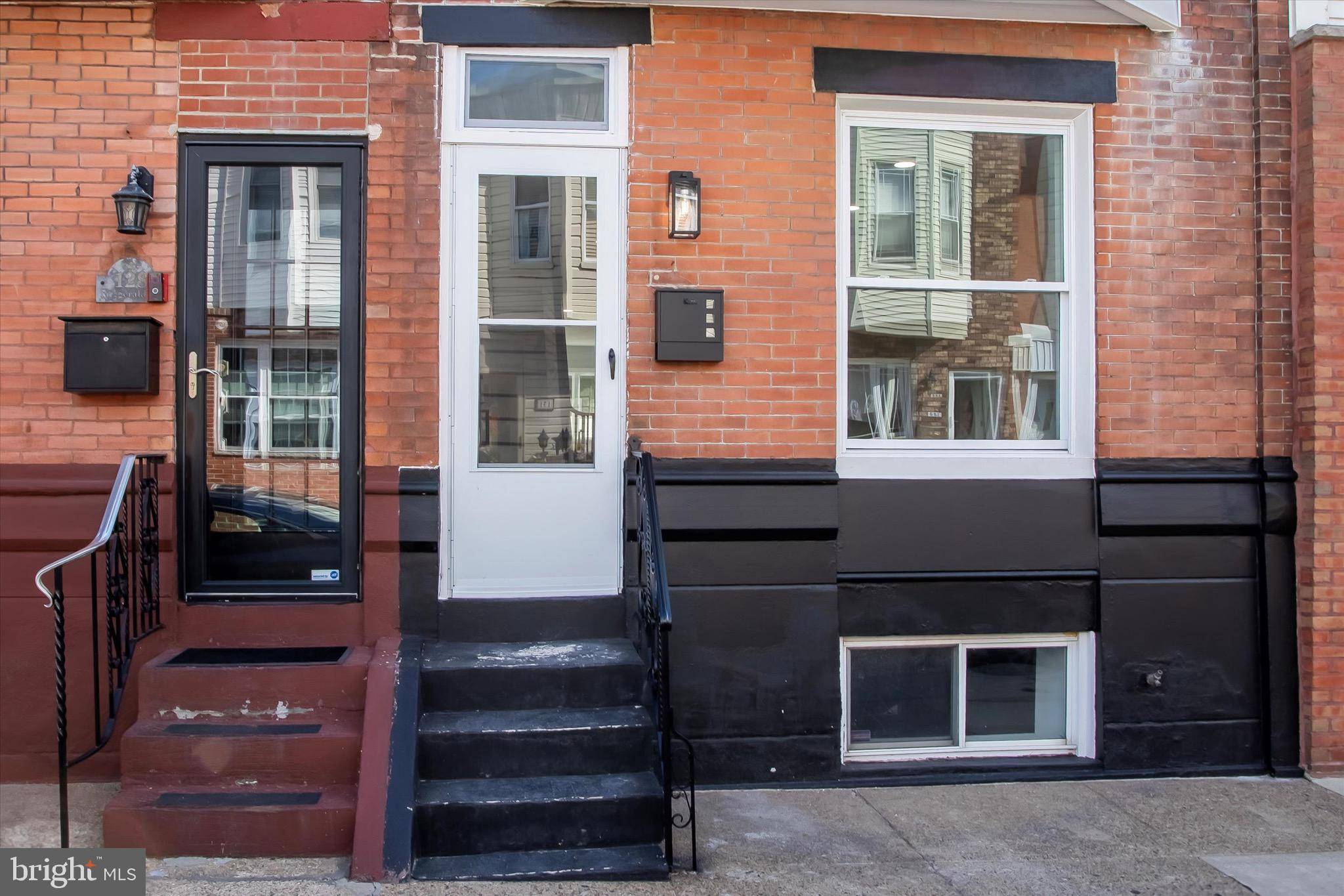 Philadelphia, PA 19148,130 FITZGERALD ST