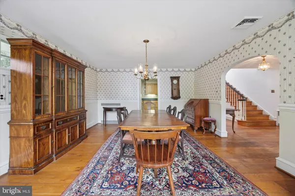 Wallingford, PA 19086,502 COUNTRY CLUB LN