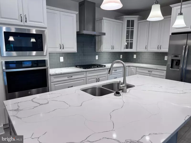 1000 HERONS NEST WAY #32, Chester, MD 21619