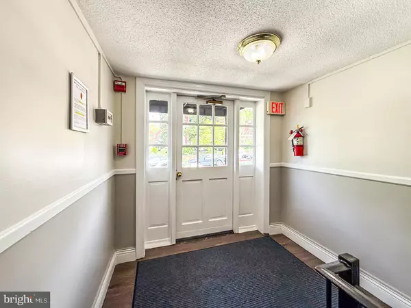 Alexandria, VA 22314,612 BASHFORD LN #1221