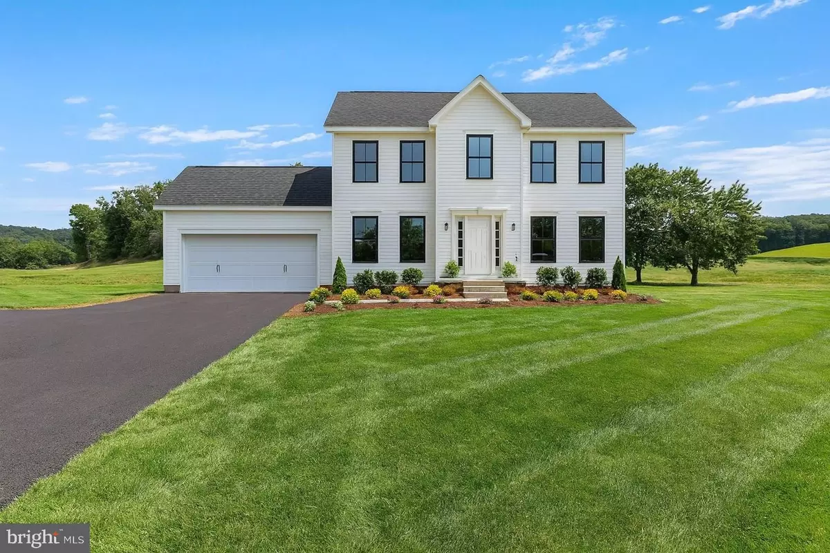 Hanover, PA 17331,168 LEDGER DR #74