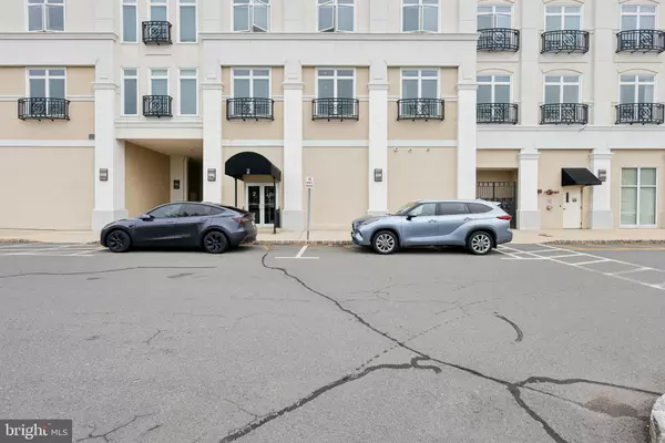 Trenton, NJ 08691,2 N COMMERCE SQ #303