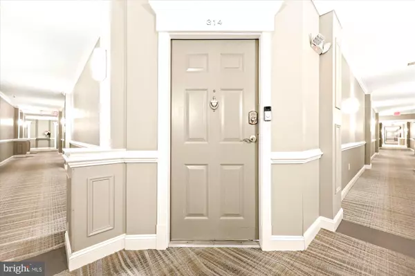Rockville, MD 20850,701 FALLSGROVE DR #314