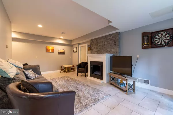 Carlisle, PA 17013,125 CHANNEL DR
