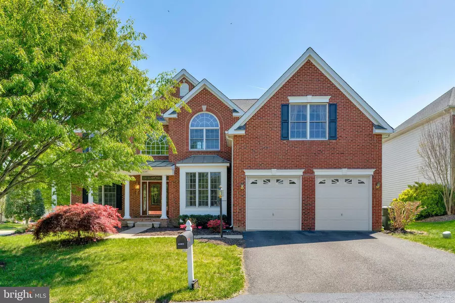 43185 QUILTING LN, Chantilly, VA 20152