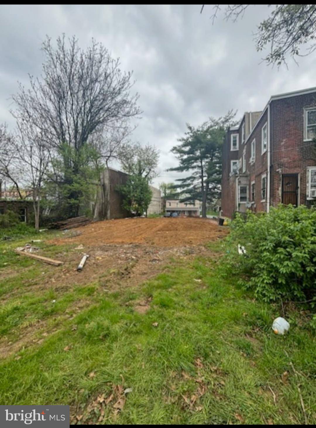 ONTARIO ST., Philadelphia, PA 19140