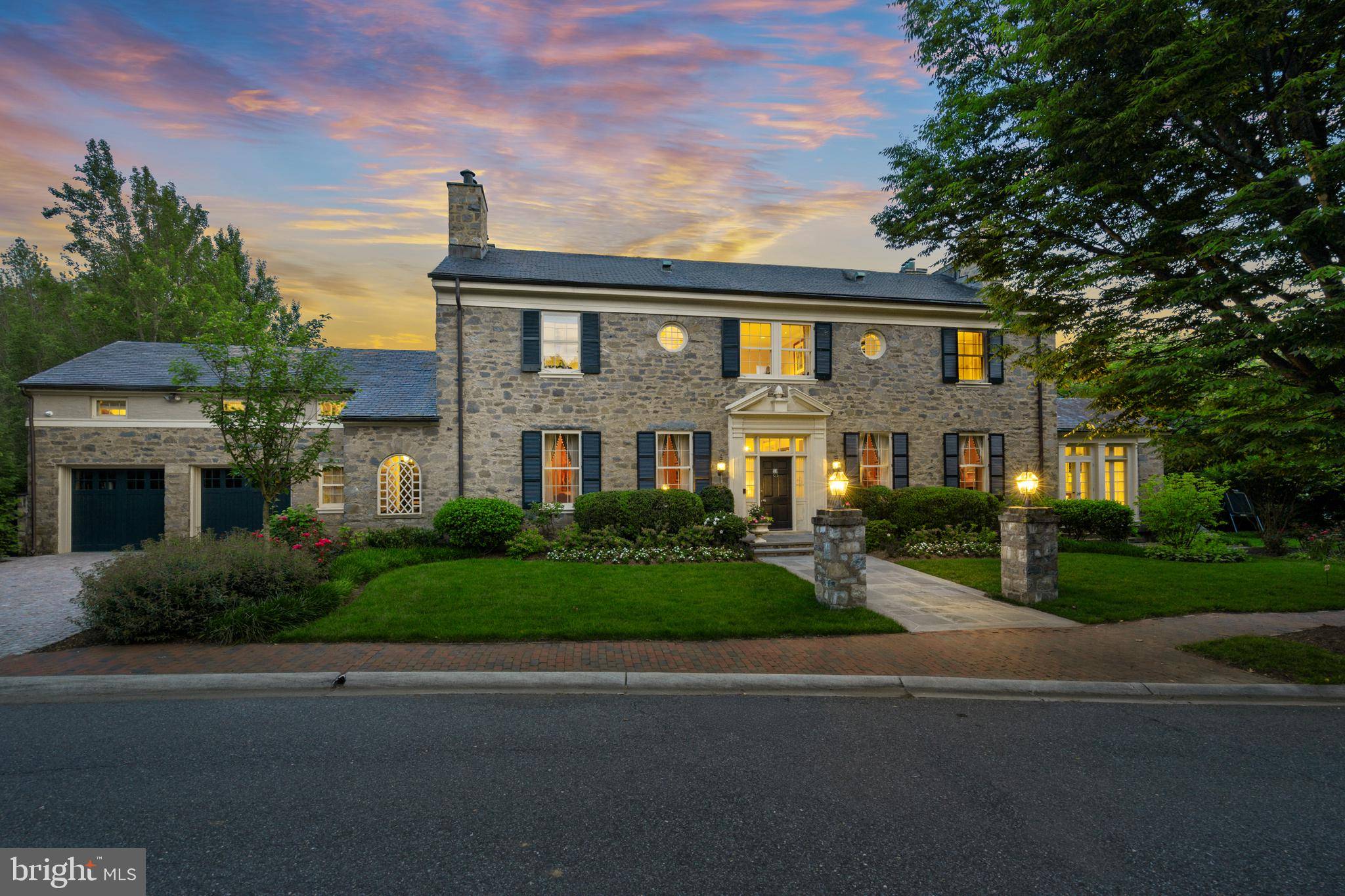 Chevy Chase, MD 20815,2 OXFORD ST