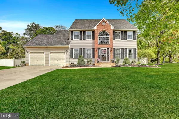 1427 SWAN LN, Mullica Hill, NJ 08062