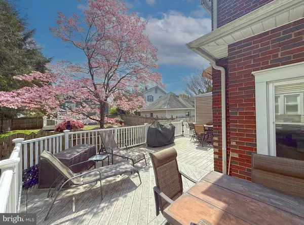 Audubon, NJ 08106,102 CHERRY ST