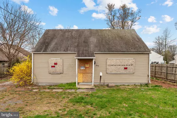 302 W BROAD ST, Hatfield, PA 19440