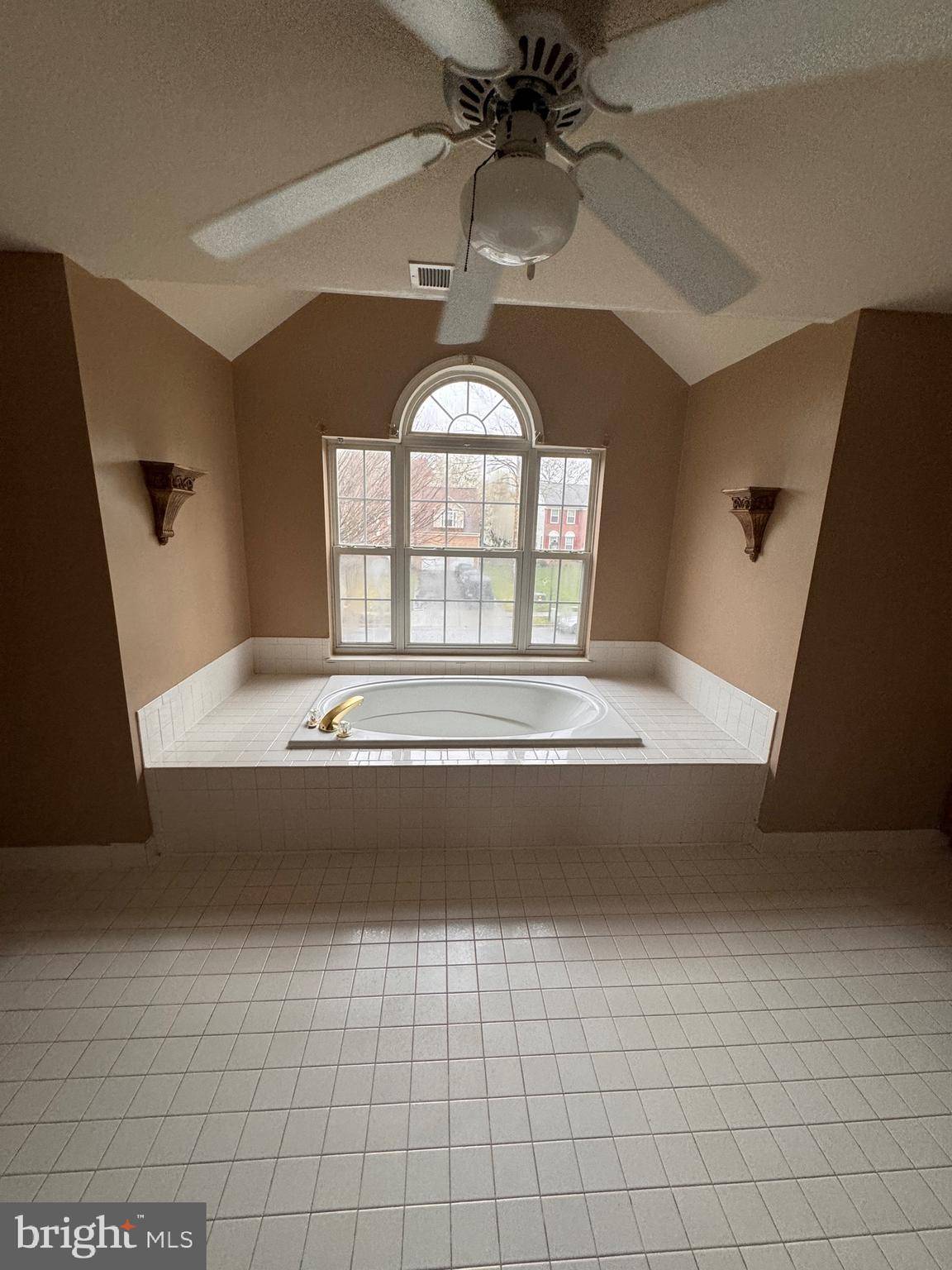 Bowie, MD 20721,3808 AYNOR DR