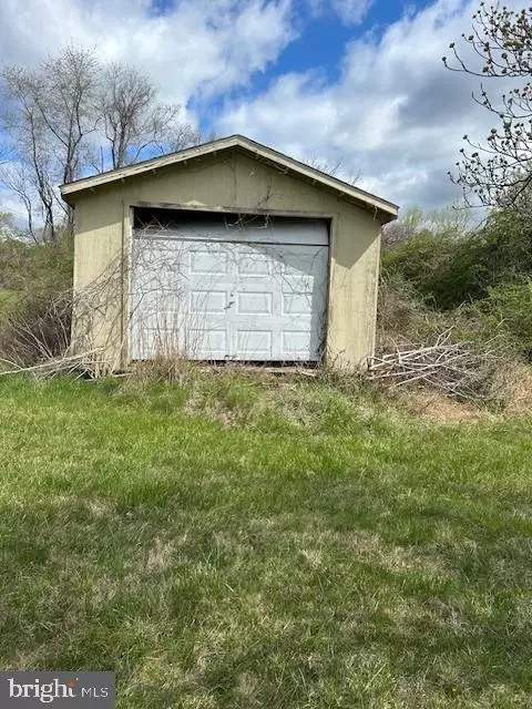 Media, PA 19063,1519 MIDDLETOWN RD
