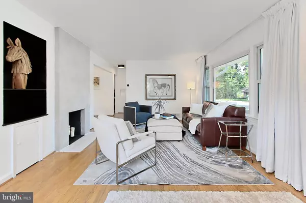 Falls Church, VA 22046,997 N TUCKAHOE ST