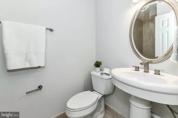 Arlington, VA 22201,1186 N UTAH ST